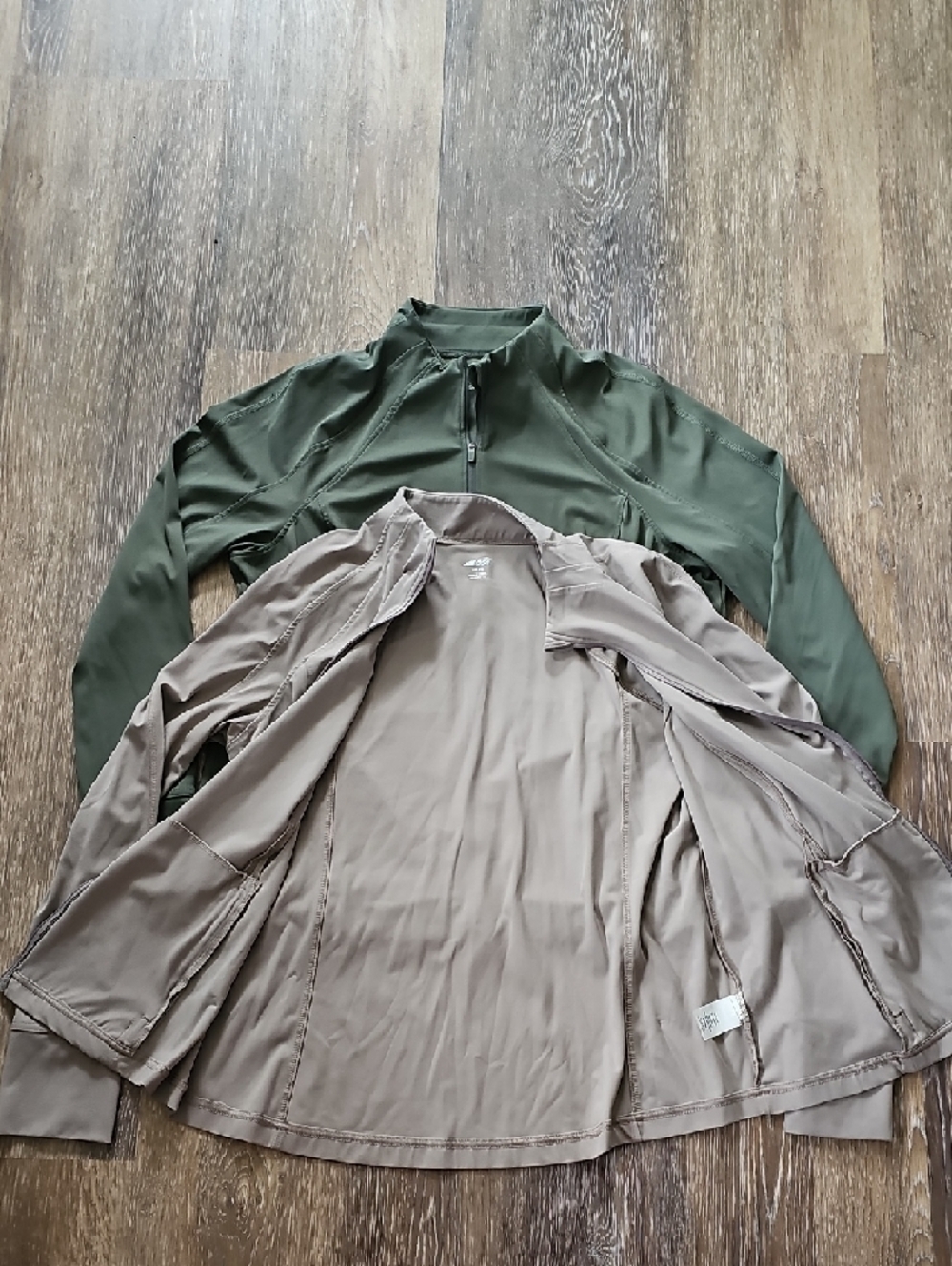 2 Avia Softshell Active Jackets - Picture 4 of 6